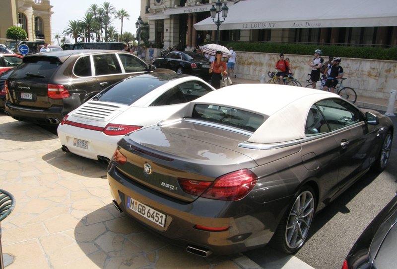 Un trip à Monte-Carlo, salon de l'auto permanent... P8210117