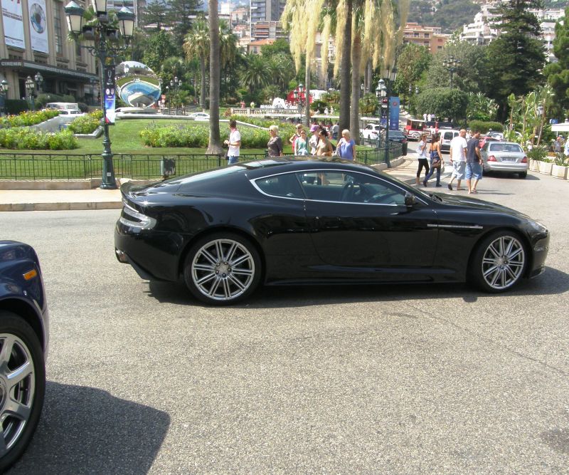 Un trip à Monte-Carlo, salon de l'auto permanent... P8210131