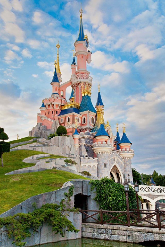 Photos publiées sur Facebook par Disneyland® Paris - Page 4 10659011