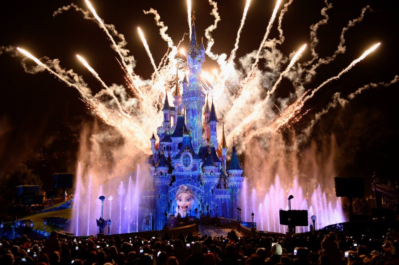 Photos publiées sur Facebook par Disneyland® Paris - Page 6 10750210