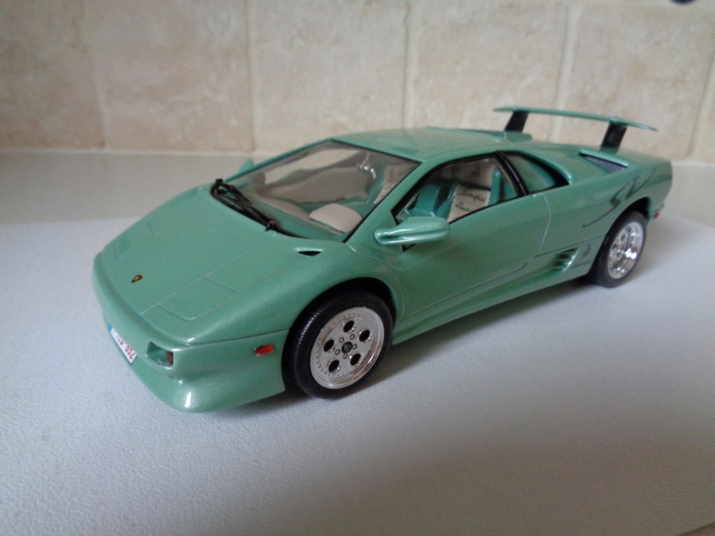 lamborghini diablo vt  kit revell 1.24 montage terminé 1811