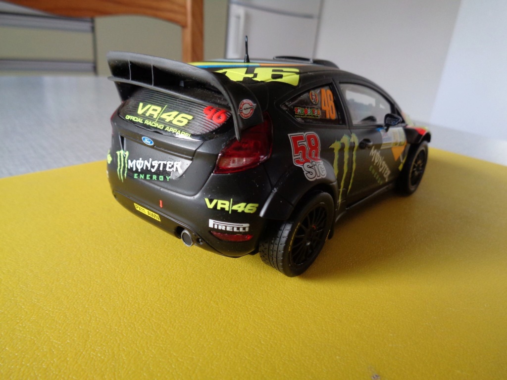 ford fiesta rossi monza 2011 kit belkit 1.24 +décal bs montage terminé 18237912
