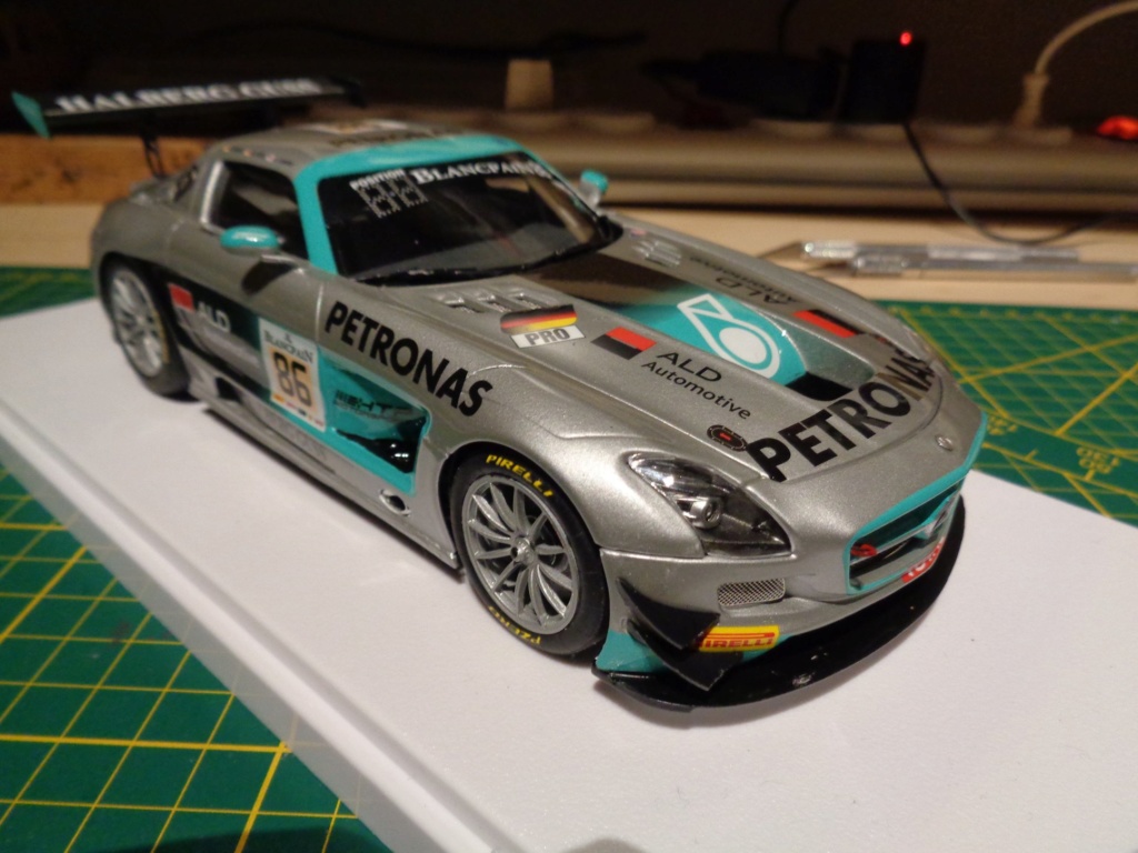 mercedes sls gt3 petronas kit fujimi 1.24+ décal racing 43 montage terminé 47681410