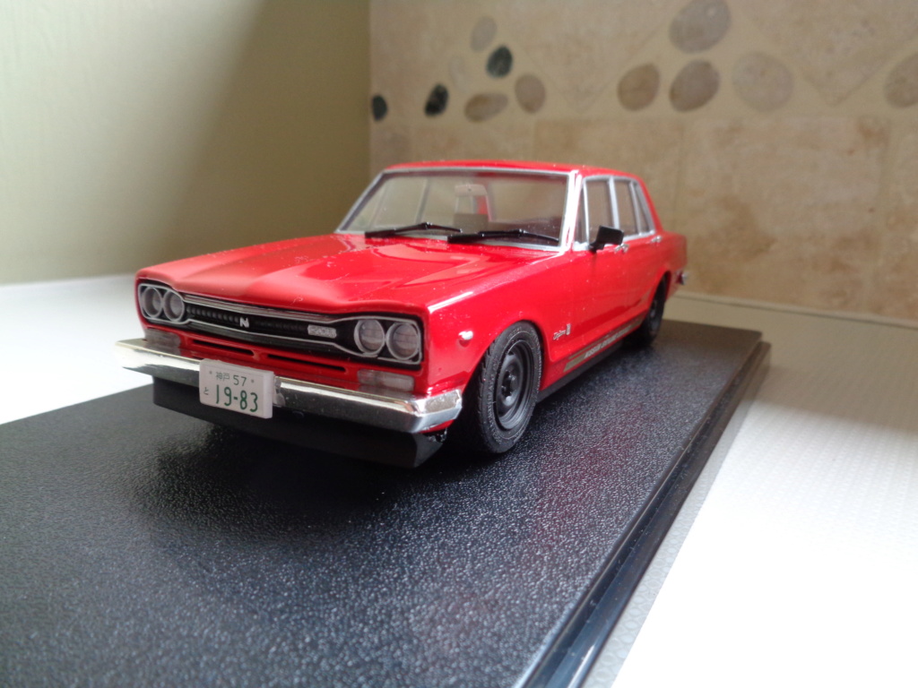 nissan skyline 2000 gt-r 1970 kit aoshima 1.24 montage terminé Dsc00238