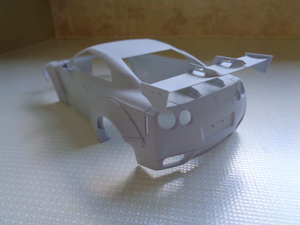 nissan r35 gtr version 2 lb kit fujimi 1.24 montage terminé Dsc00553