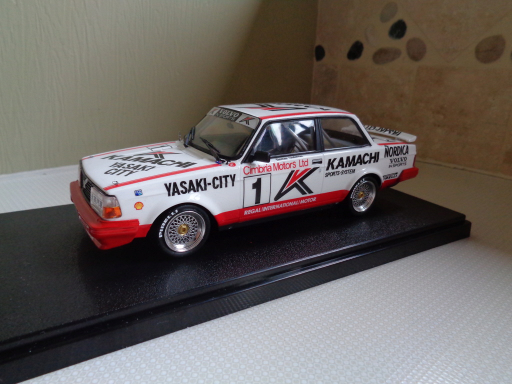 volvo 240 turbo macau race winner 1986 kit beemax 1.24 montage terminé Dsc01019