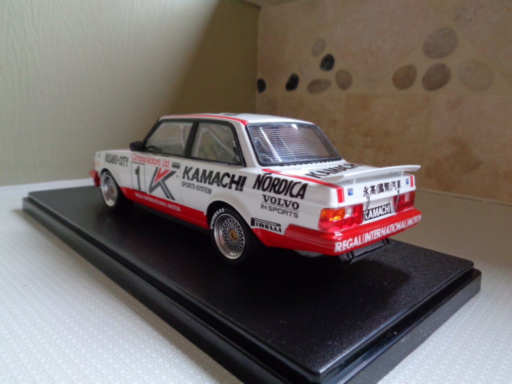 volvo 240 turbo macau race winner 1986 kit beemax 1.24 montage terminé Dsc01020