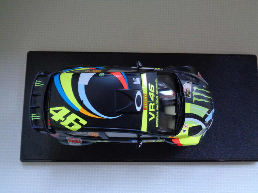 ford fiesta rossi monza 2011 kit belkit 1.24 +décal bs montage terminé Dsc01035