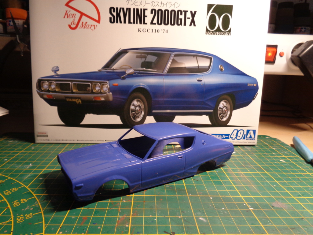 nissan skyline 2000-gt-x 1974 kit aoshima 1.24 montage terminé Dsc01918