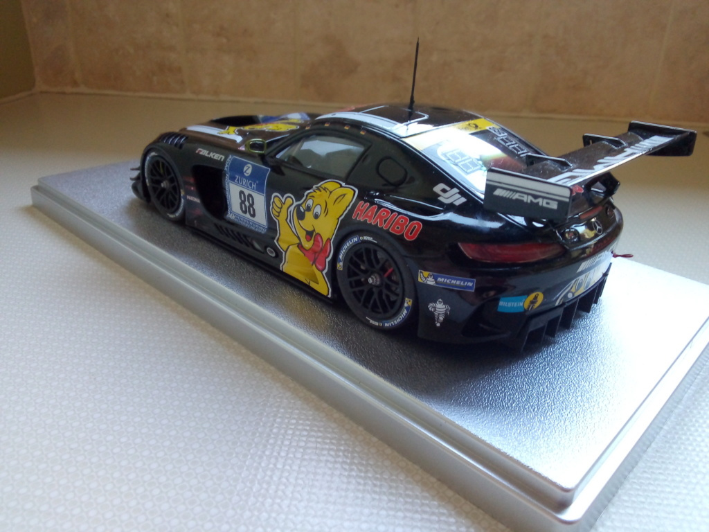 mercedes amg gt nurburgring24h haribo kit tamiya+décal sk décals 1.24 montage terminé Img_2024