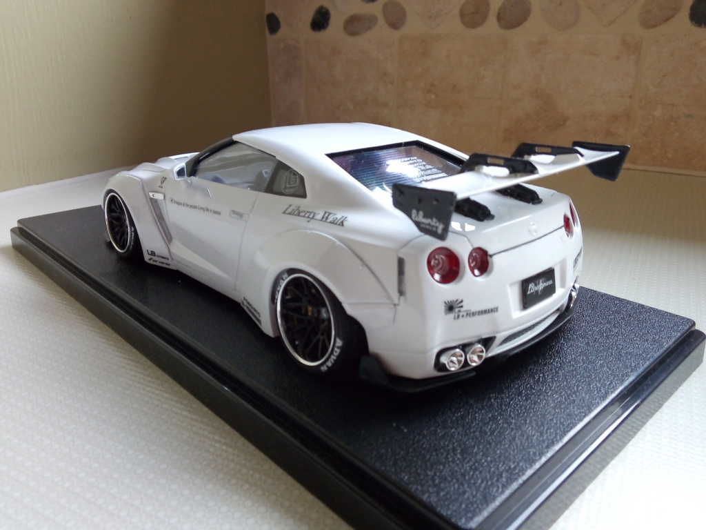 nissan r35 gtr type 1.5 lb kit fujimi 1.24 montage terminé Img_2198