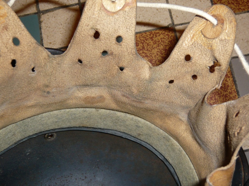 Intérieur en cuir pour casque allemand ww2 P1050510