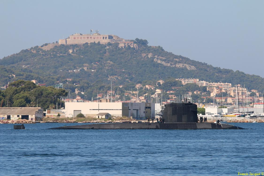 [Les ports militaires de métropole] Port de Toulon - TOME 1 - Page 8 0532