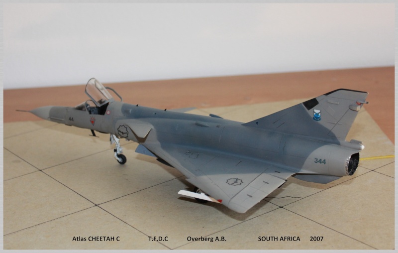 1/48   Atlas:/ Denel   CHEETAH  C  Italeri + scratch    FINI Img_6629