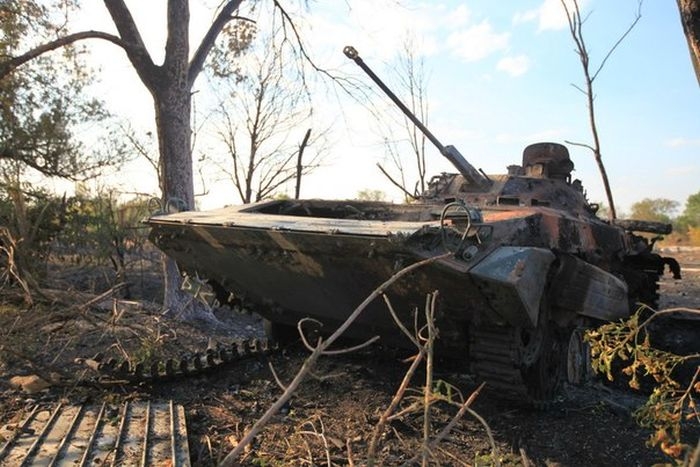 Ukraine environ de Donetsk 2014 Ukrain11