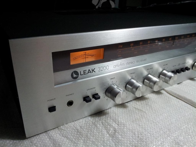 Leak 3200 stereo tuner amp SOLD 20121111