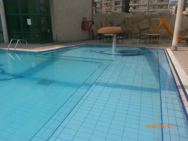 اعادة تاهيل حمامات سباحة الاطفال سعة 25-250 متر مكعب P8150016