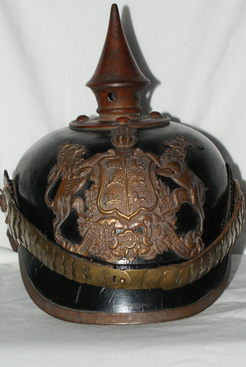 Casque à pointe d'infanterie du Wurtembourg 00110