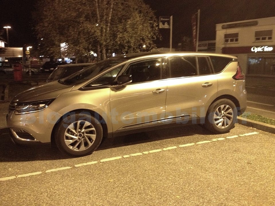 2014 - [Renault] Espace V - Page 27 Renaul17