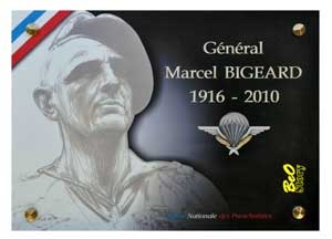  18 juin 2010 : mort du Général Marcel Bigeard. 13833710