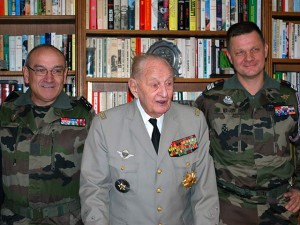  18 juin 2010 : mort du Général Marcel Bigeard. Gen_bi10