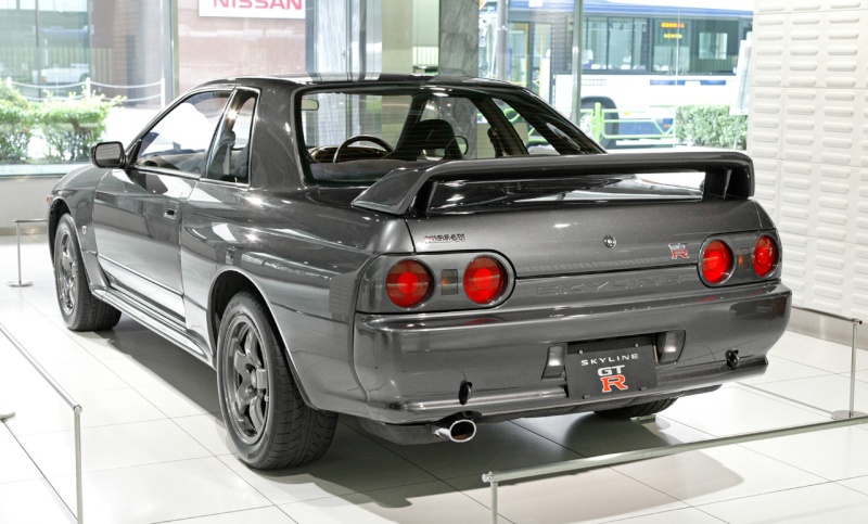 Fiche technique Nissan Skyline GT-R R32 (1989-1995) R32210