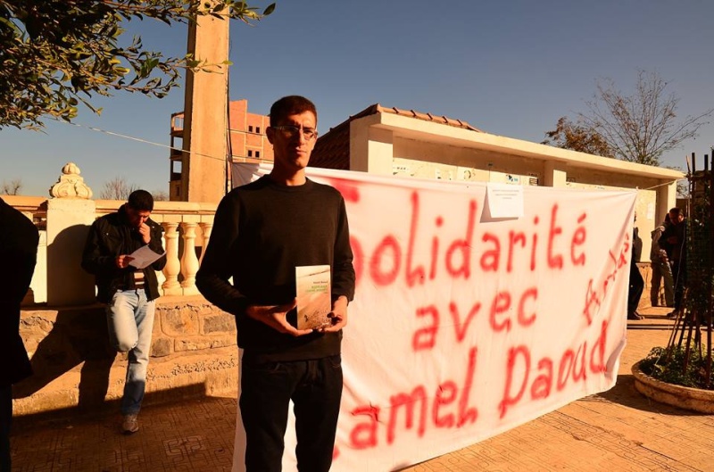 Rassemblement de solidarité avec Kamel Daoud à Aokas mardi 23 decembre 2014 1104