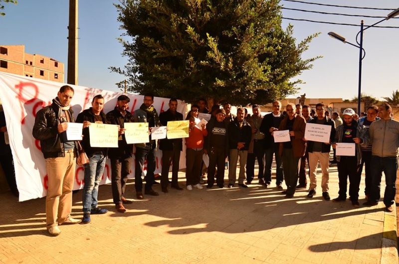 Rassemblement de solidarité avec Kamel Daoud à Aokas mardi 23 decembre 2014 1106
