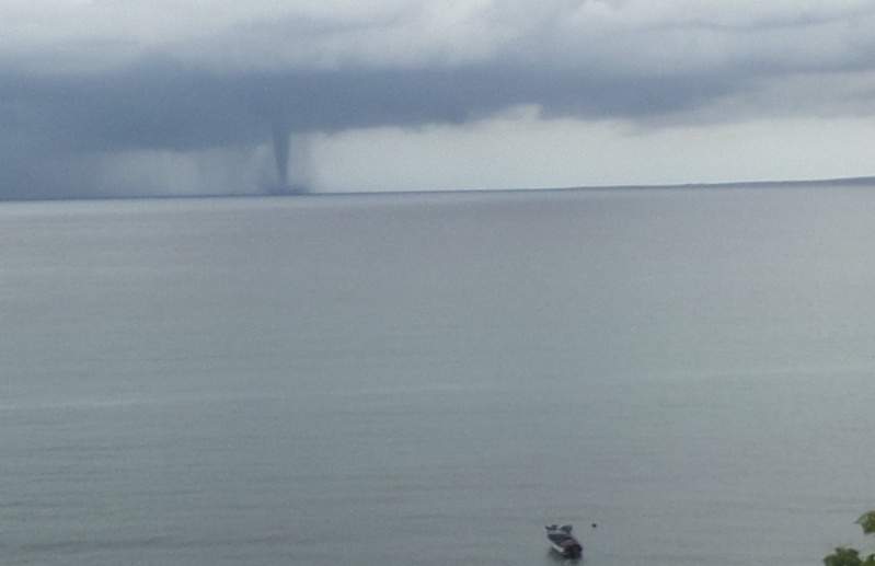 water spout 2014 Sam_0215