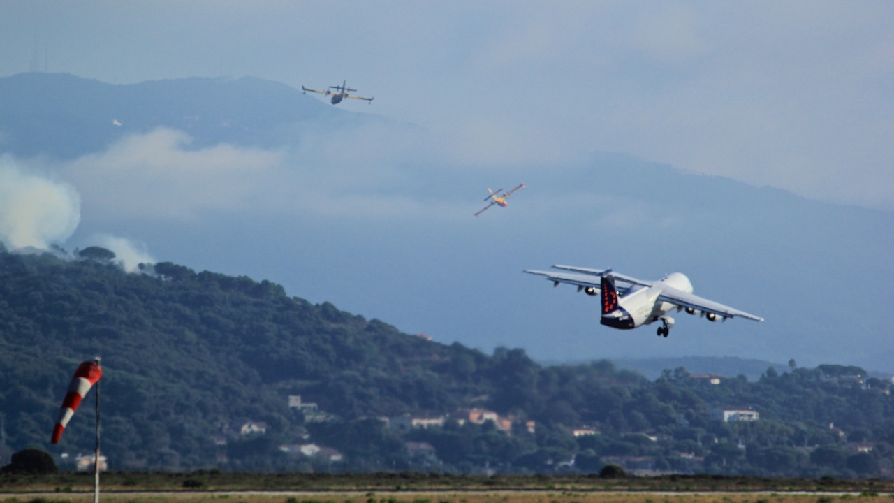 Les Bases "Canadair" et "H.B.E." de Campo dell'Oro. - Page 5 Img_5821