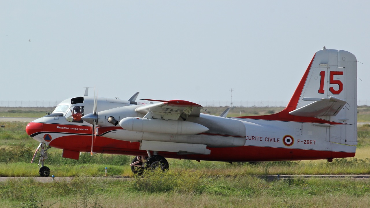 Les Bases "Canadair" et "H.B.E." de Campo dell'Oro. - Page 8 Img_8720