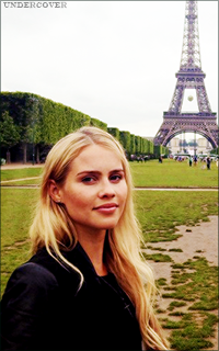 Claire Holt - Page 2 2014ho11