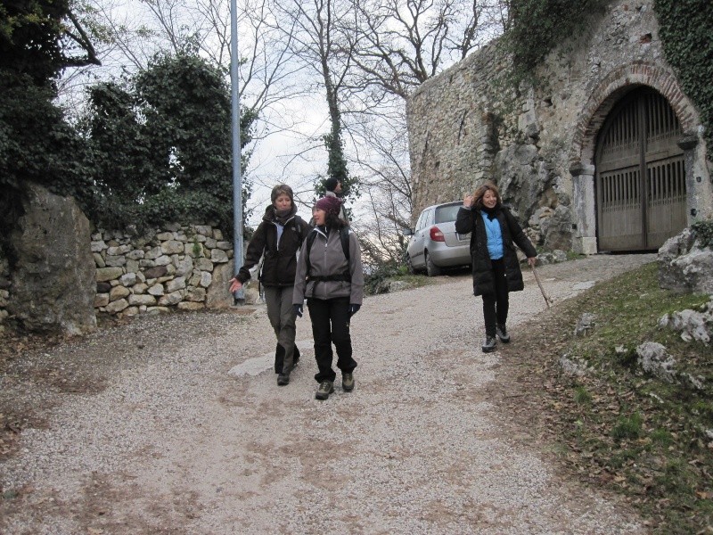 ESCURSIONE DEL 02/01/2011 Da Affi a Garda passando dalla Val Sorda e Bardolino Da_aff11