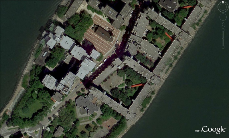 Lieux de tournages de films vus avec Google Earth - Page 10 Dark210