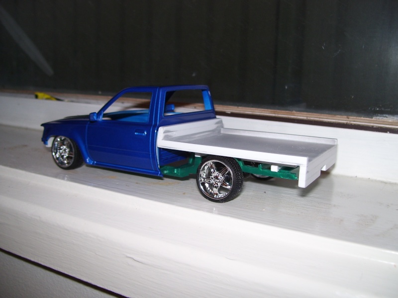 Hilux with tray 100_1013