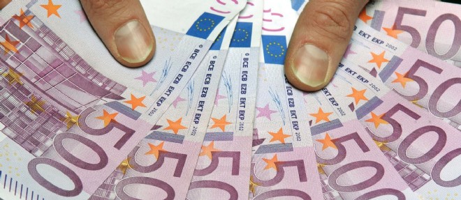Un escroc paie six millions d'euros de bijoux en billets de Monopoly  Dpa-2810