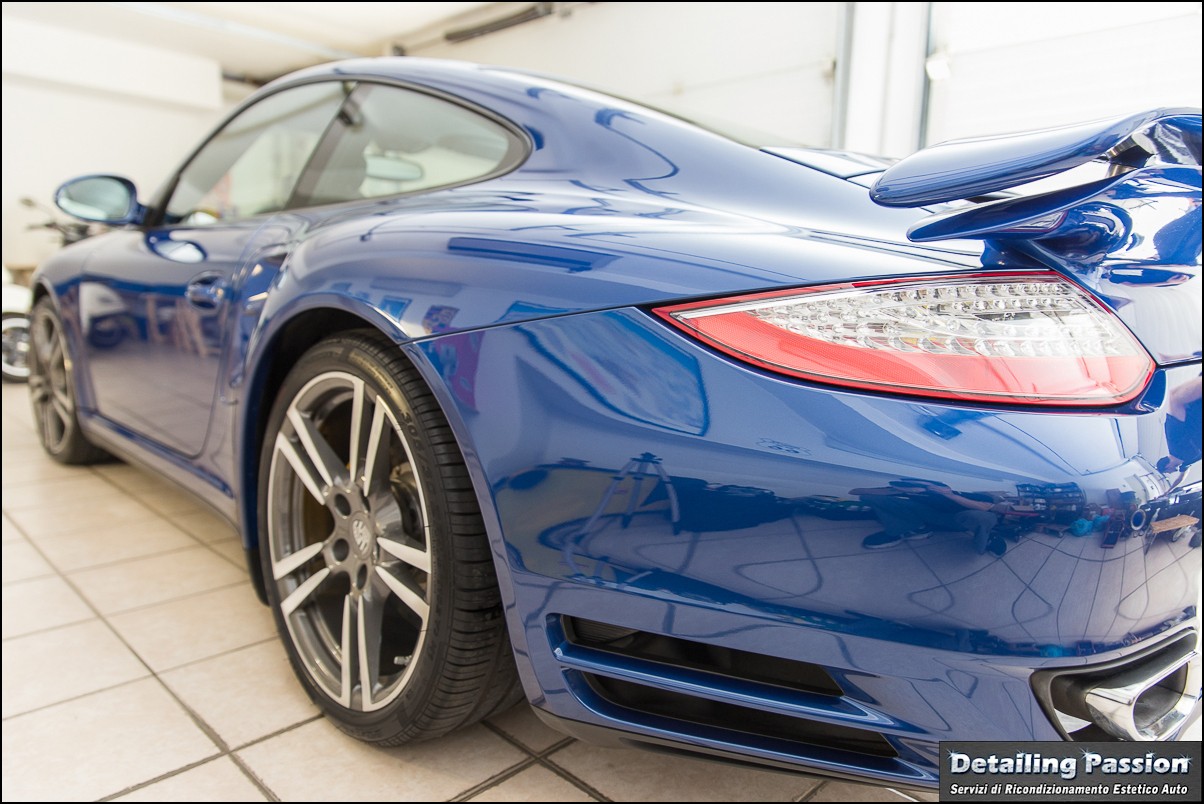 manu - Dark & Manu : PORSCHE 997 TURBO S 512