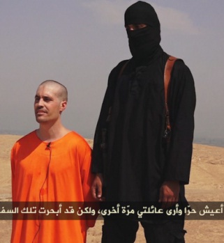 الشخص الذي يظهر في شريط فيديو [جون] تُنسب لتنظيم الدولة الإسلامية  -0821013