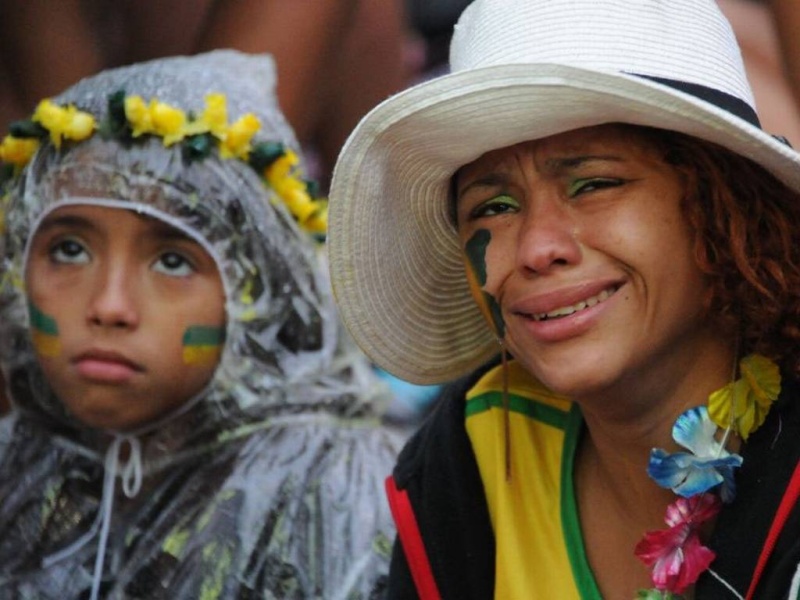 ألمانيا تعبر للنهائي بسباعية تاريخية على البرازيل Brazil15