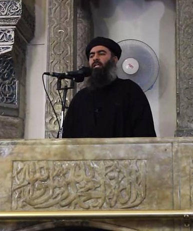 فيديو: أبو بكر البغدادي لأول مرة بعد إعلان نفسه رئيسا للخلافة الإسلامية في العراق Za3im10