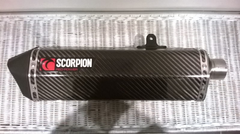 Commande pot Scorpion chez MOTOBUYKERS Wp_20127