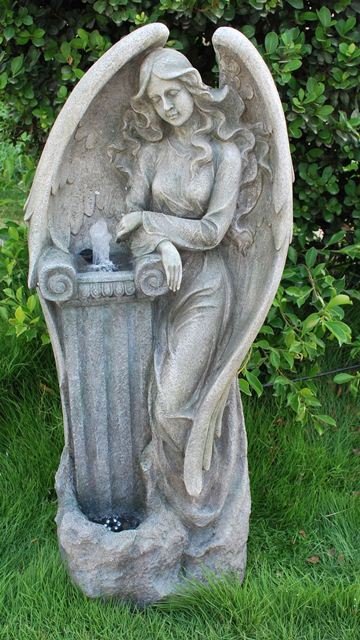 L'ange à la fontaine -fonta11