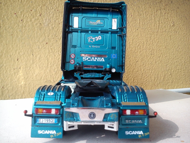 Italeri Scania "Imperial" Dsc_0213