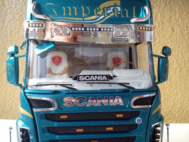 Italeri Scania "Imperial" Dsc_0219