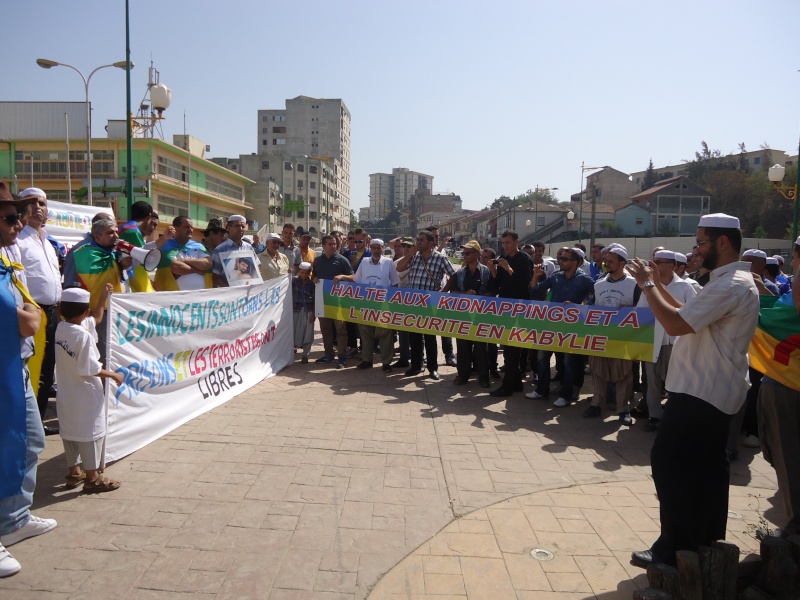 Rassemblement du MAK ,MAM et MAC à Tizi Ouzou (30/08/2014). Dsc02415