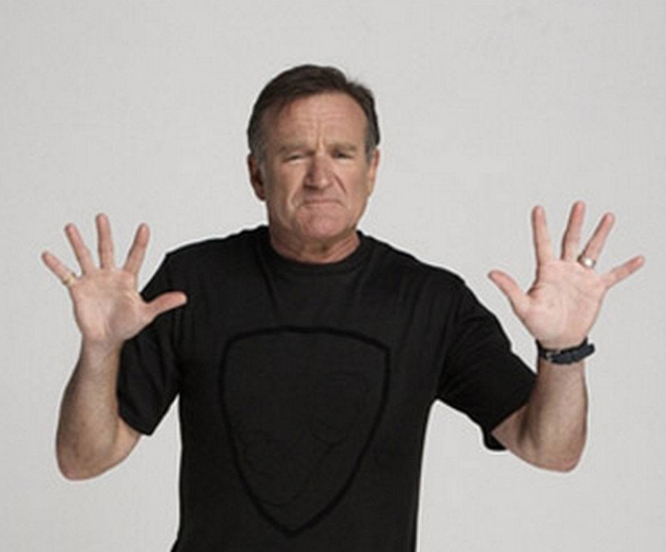 Robin Williams: hands of a crazy comic genius! Robin-10