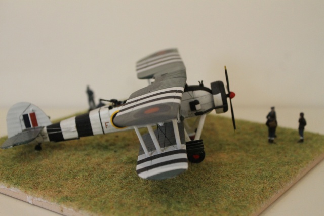 [revell] fairey swordfish...MONTAGE TERMINE - Page 2 Img_1919