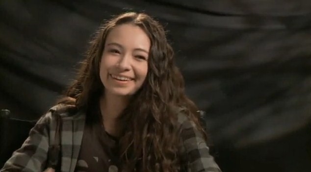 Veste de Jodelle Ferland (Bree Tanner) Screen12