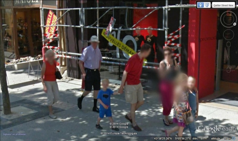 STREET VIEW : les gens en chaussettes noires ! - Page 20 Ch310