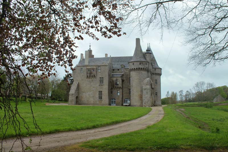 Chez les de Kersauson - Kérouzéré (29) Chatea15